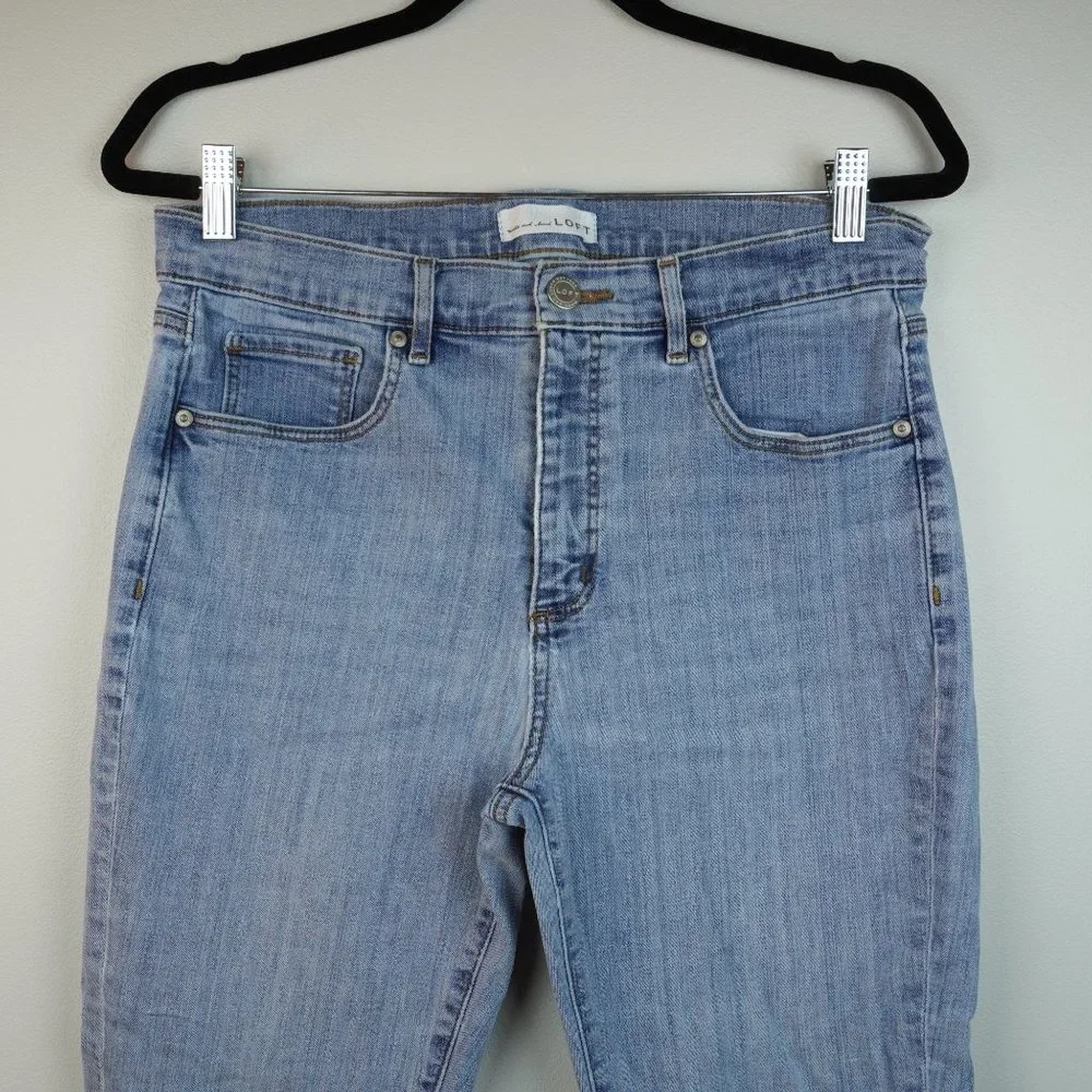 Loft High Rise Light Wash Skinny Two Toned Raw Hem Jeans‎ Size 31/12